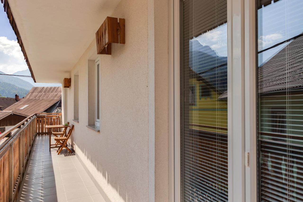 Apartments Julian Experience Rateče Extérieur photo